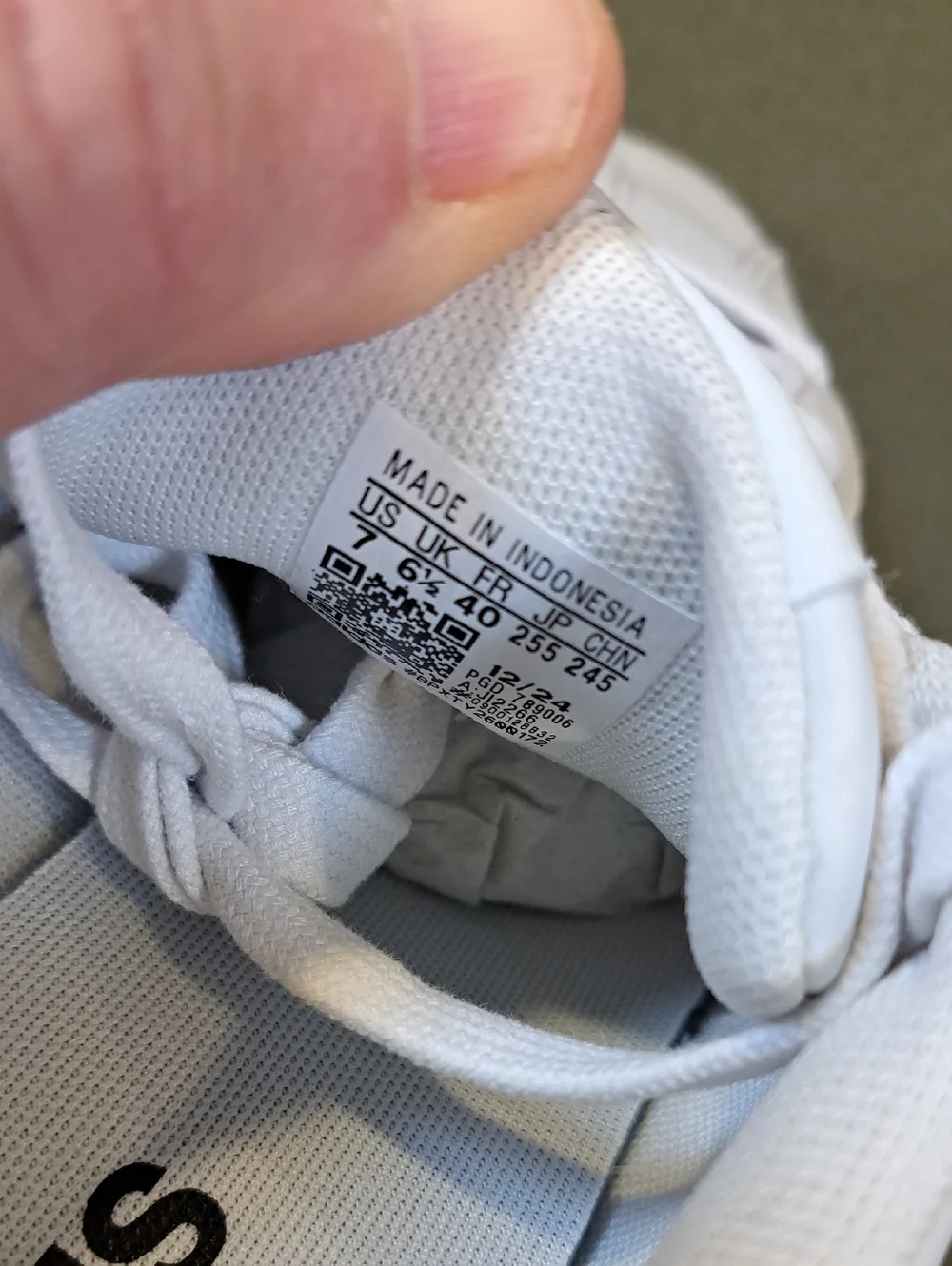 Adidas Run 70s 2.0 Shoes - Color: White/Black/Grey - Size: Kids 7